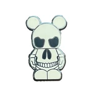 ⭐️ Disney Vinylmation Jr #1 Mystery‎ Collection Skull Trading Pin 2011 Pin#80629
